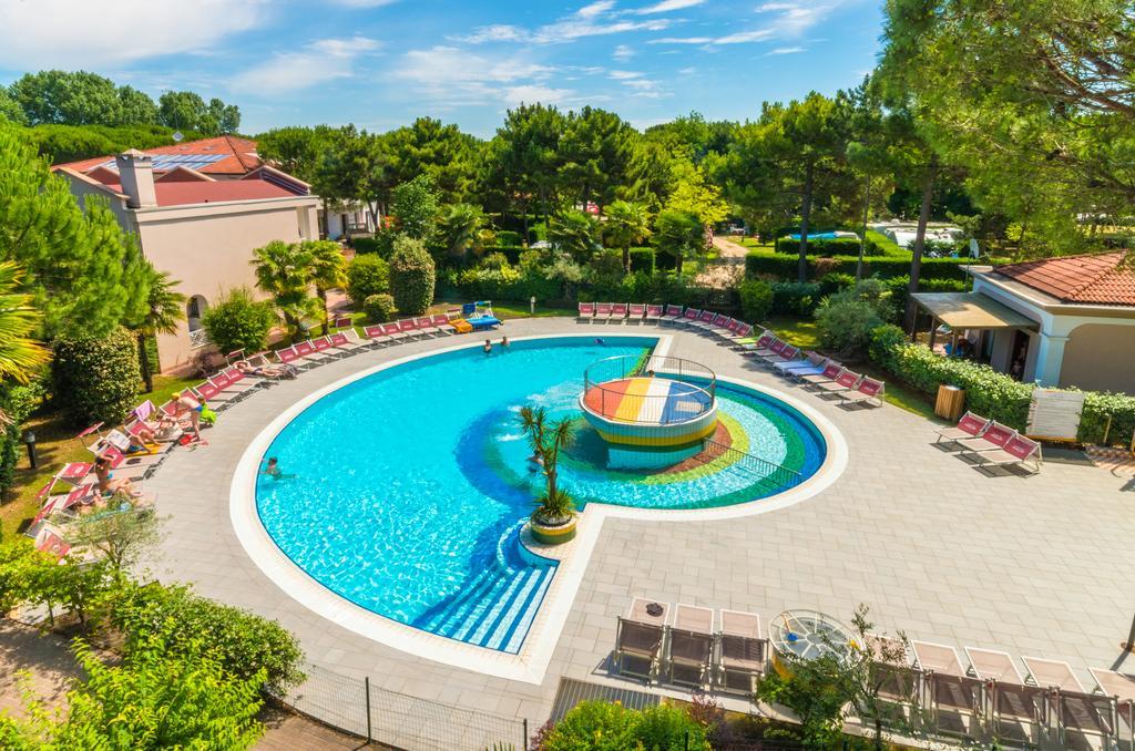 Villaggio Mare Blu Bibione Bagian luar foto