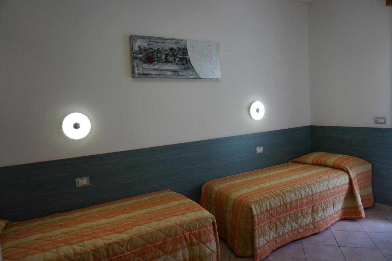 Villaggio Mare Blu Bibione Bagian luar foto